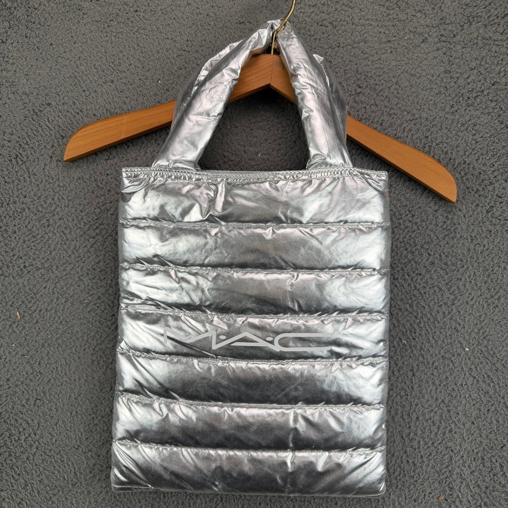 MAC Cosmetics Silver Metallic Quilted Puffer Tote Bag‎ Space Age Futuristic Y2K